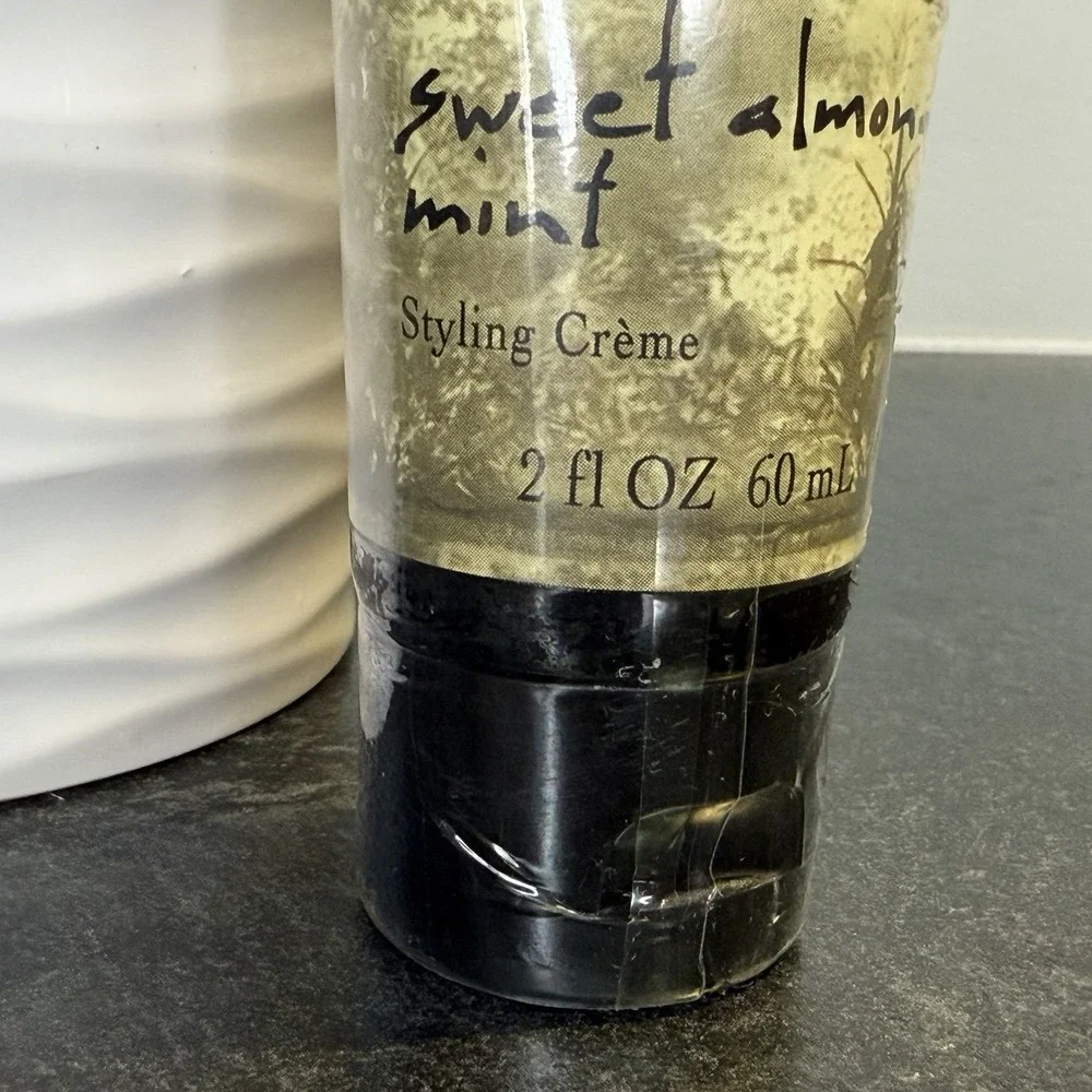 WEN By Chaz Dean Sweet Almond Mint Antifrizz Nourishing Styling Creme 2oz SEALED